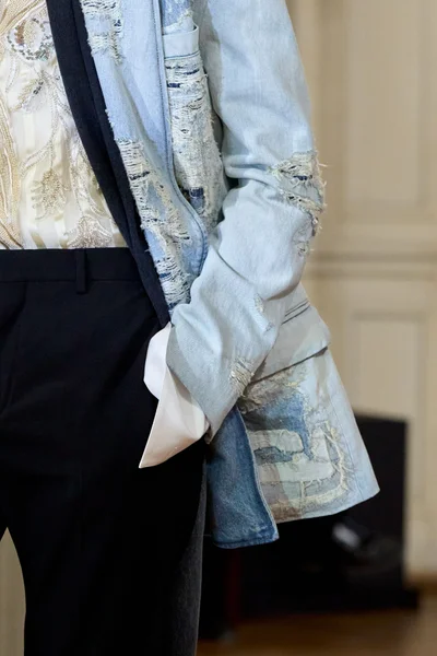 Look 23